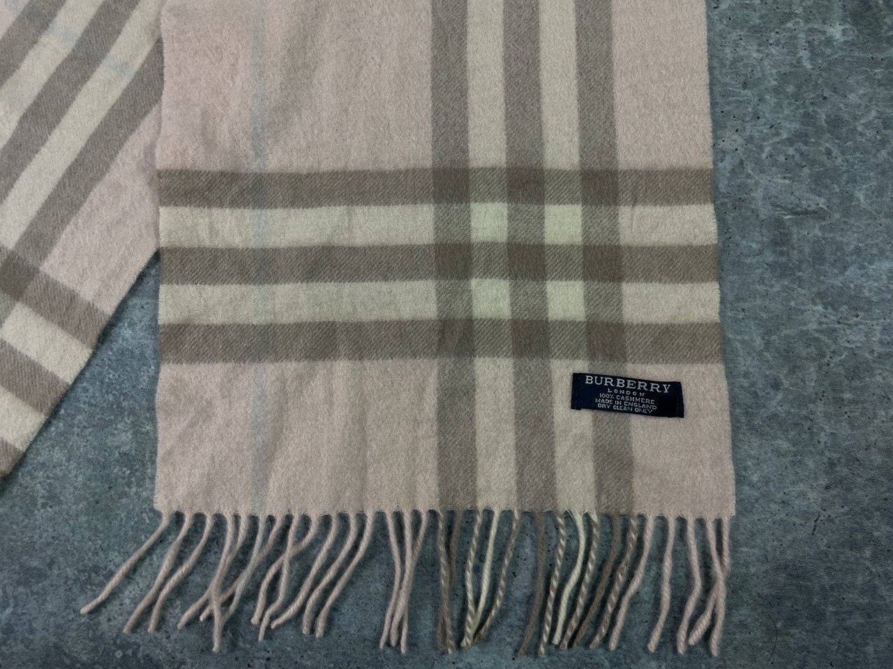 Burberry Cashmere Scarf Rose