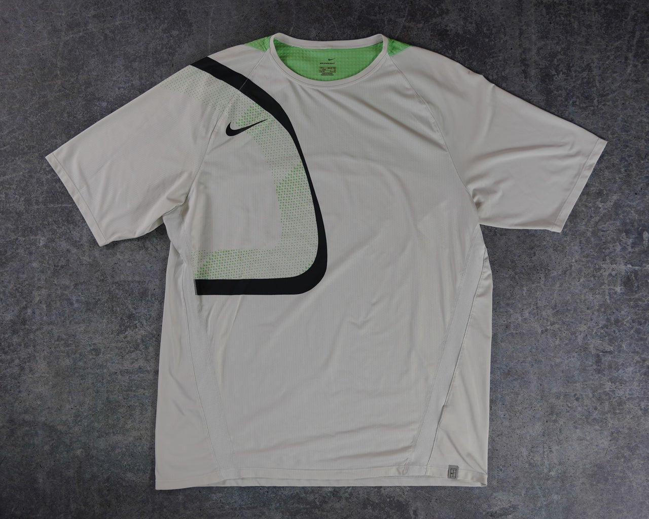 Nike Tennis Shirt (L)